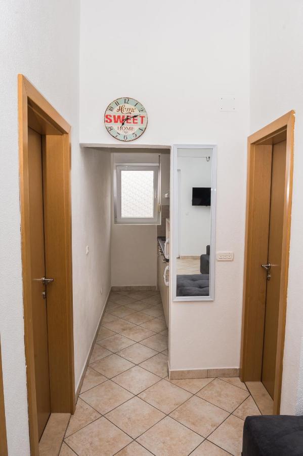 Apartments Slavka Рогозница Экстерьер фото