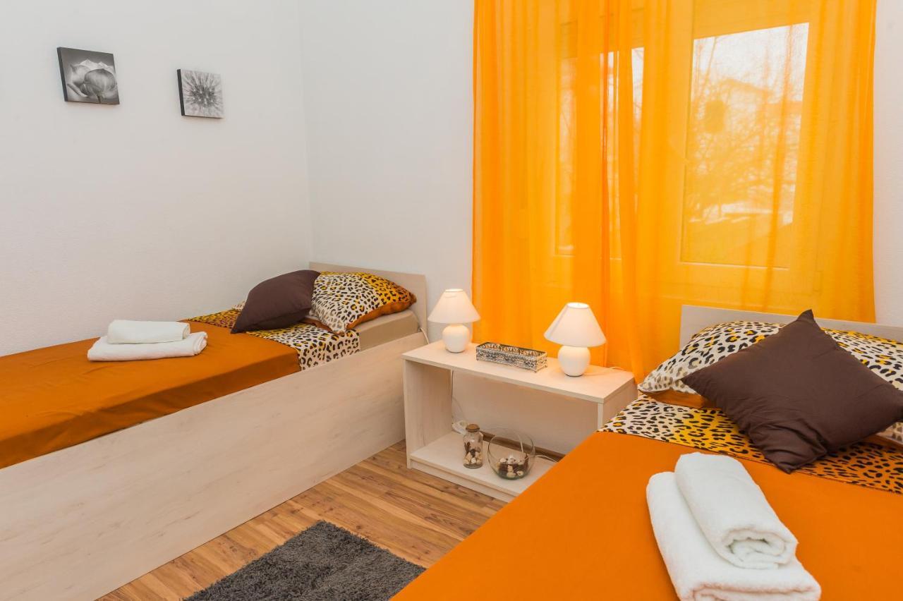Apartments Slavka Рогозница Экстерьер фото